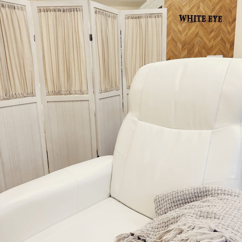 WHITE EYE 成田(成田)のメンズ眉毛サロン