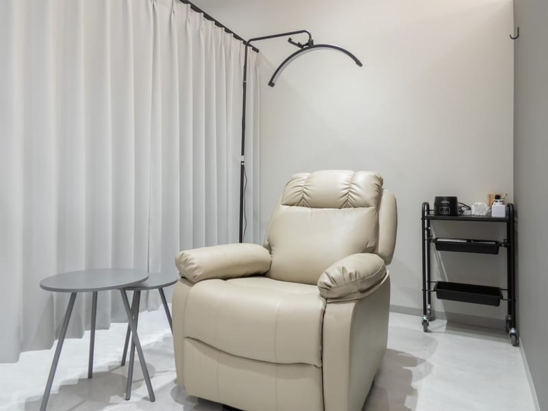 SAISIR MEN'S EYE MAISON 問屋町メンズアイブロウ(岡山)のメンズ眉毛サロン