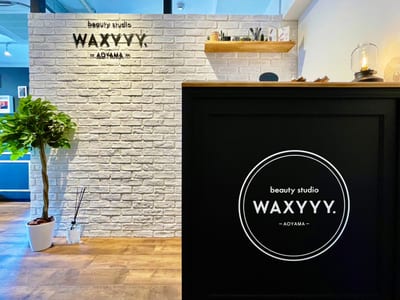 WAXYYY.TOKYO青山店 店内写真 2枚目