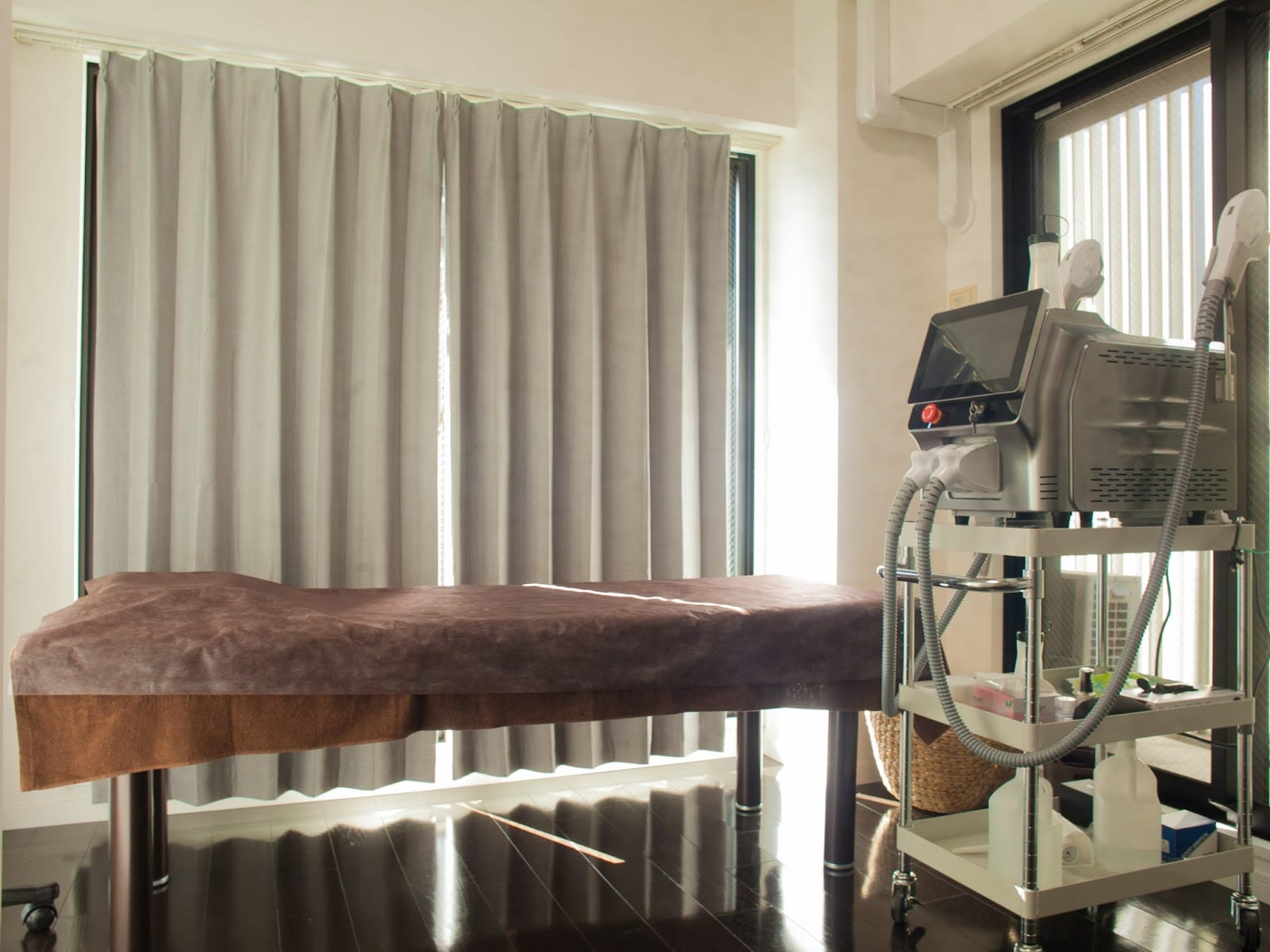 BOSSBROW大曽根店(大曽根)のメンズ眉毛サロン店内写真 1枚目