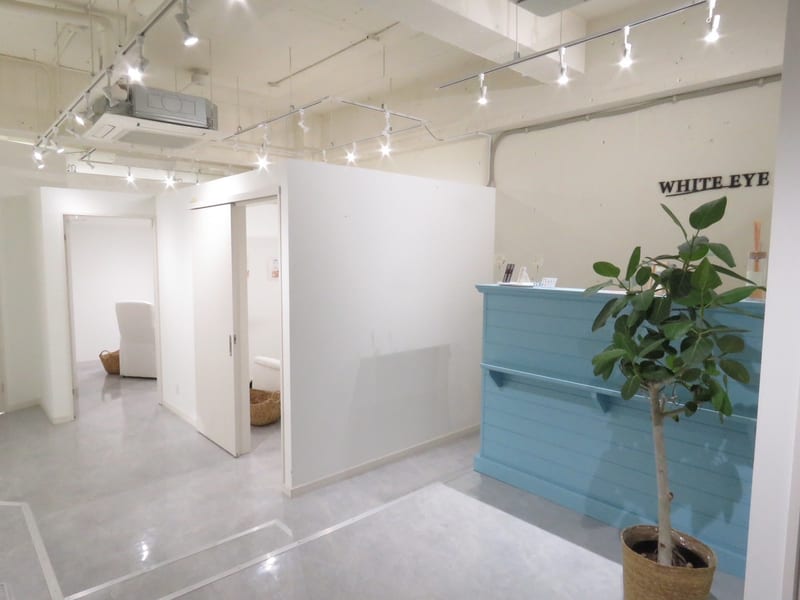 WHITE EYE 佐賀 まつ毛と眉毛の専門店(佐賀)のメンズ眉毛サロン