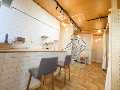 まつ毛パーマ・眉毛専門サロンeny 金剛 店内写真 3枚目