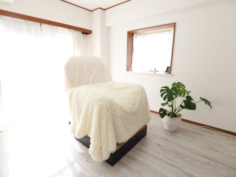 Avie 用賀(三軒茶屋)のメンズ眉毛サロン