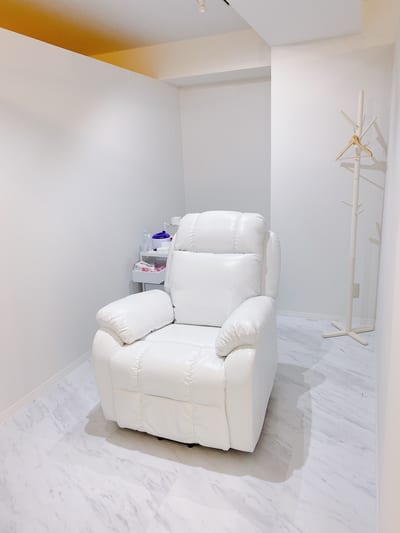 完全個室 アイラッシュ&アイブロウ de.札幌駅前店 店内写真 3枚目