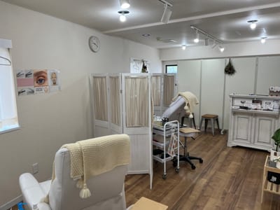 WHITE EYE 渋谷 店内写真 1枚目