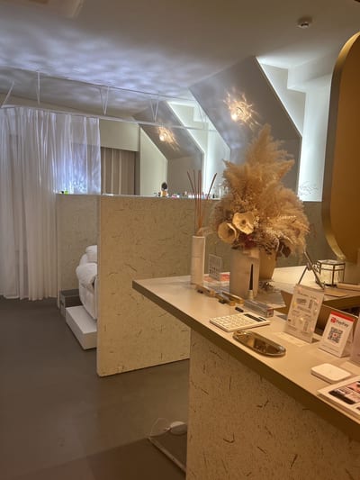 ams by AI TOKYO 渋谷店 店内写真 1枚目