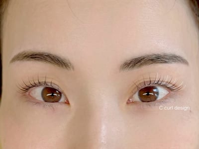 enne eyebrow&eyelash 店内写真 3枚目