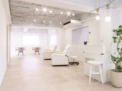 EYE&NAIL I.RO 田町三田店 店内写真 1枚目