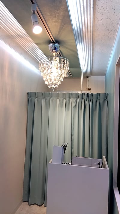 まつ毛パーマ＆眉毛サロン SSIN STUDIO高田馬場店 店内写真 3枚目