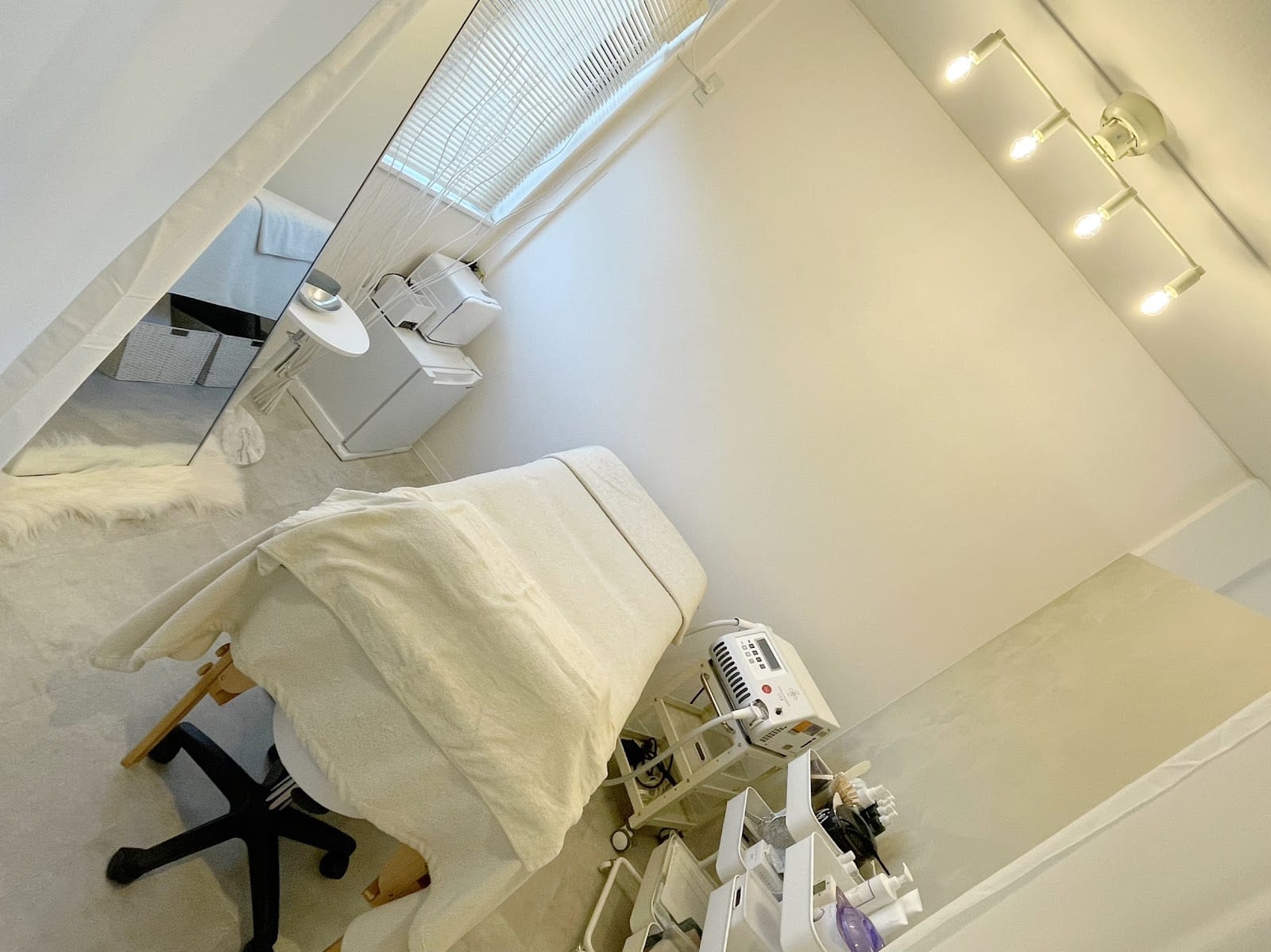 C+ TOTAL BEAUTY SALON(玉名)のメンズ眉毛サロン店内写真 1枚目