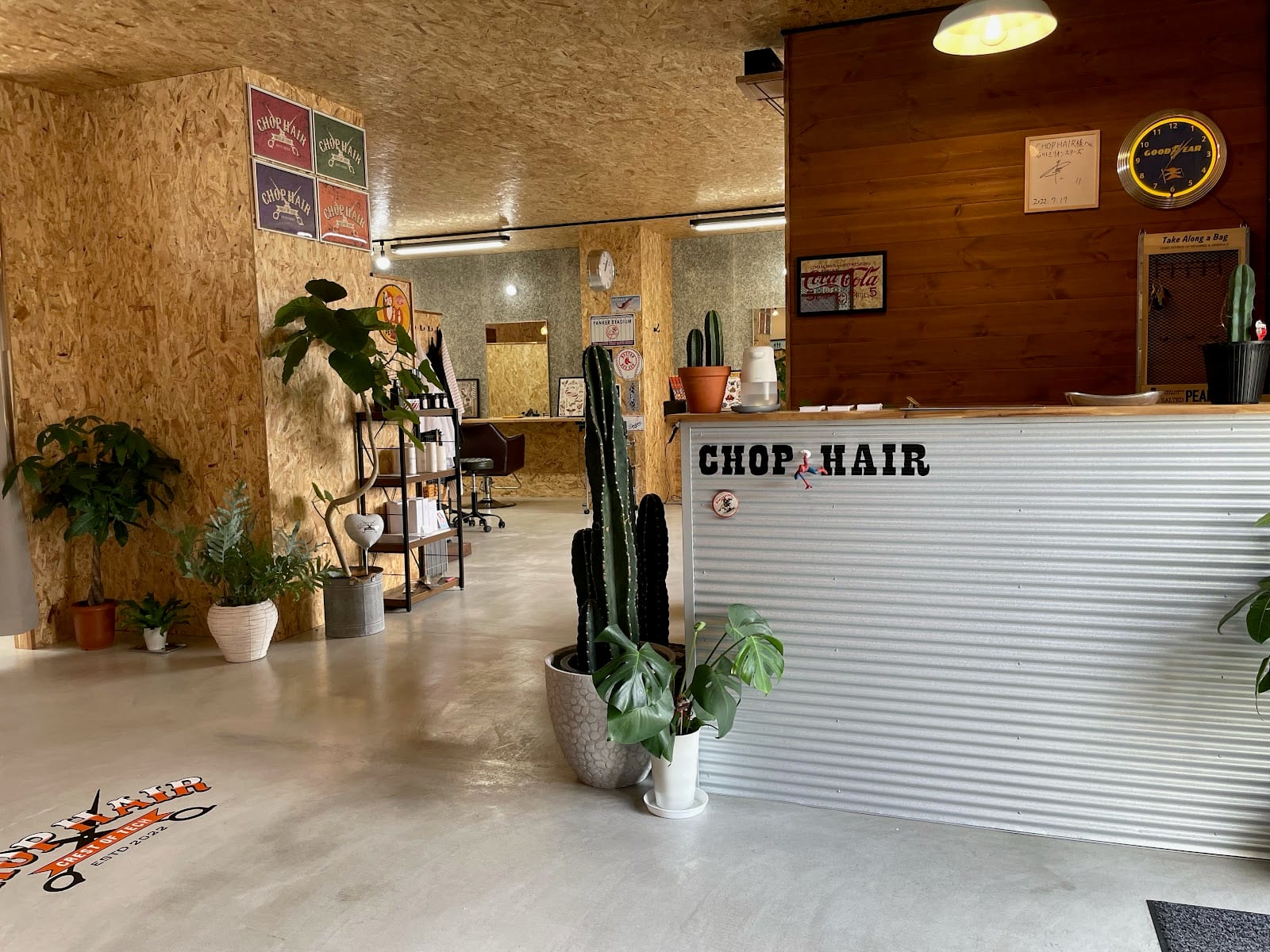 CHOP HAIR “E BOOTH”(鳥取)のメンズ眉毛サロン店内写真 1枚目