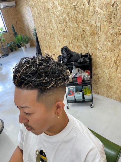 CHOP HAIR “E BOOTH” 店内写真 4枚目