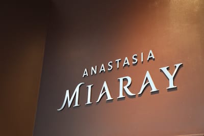 アナスタシア ミアレ 阪神梅田本店 店内写真 1枚目