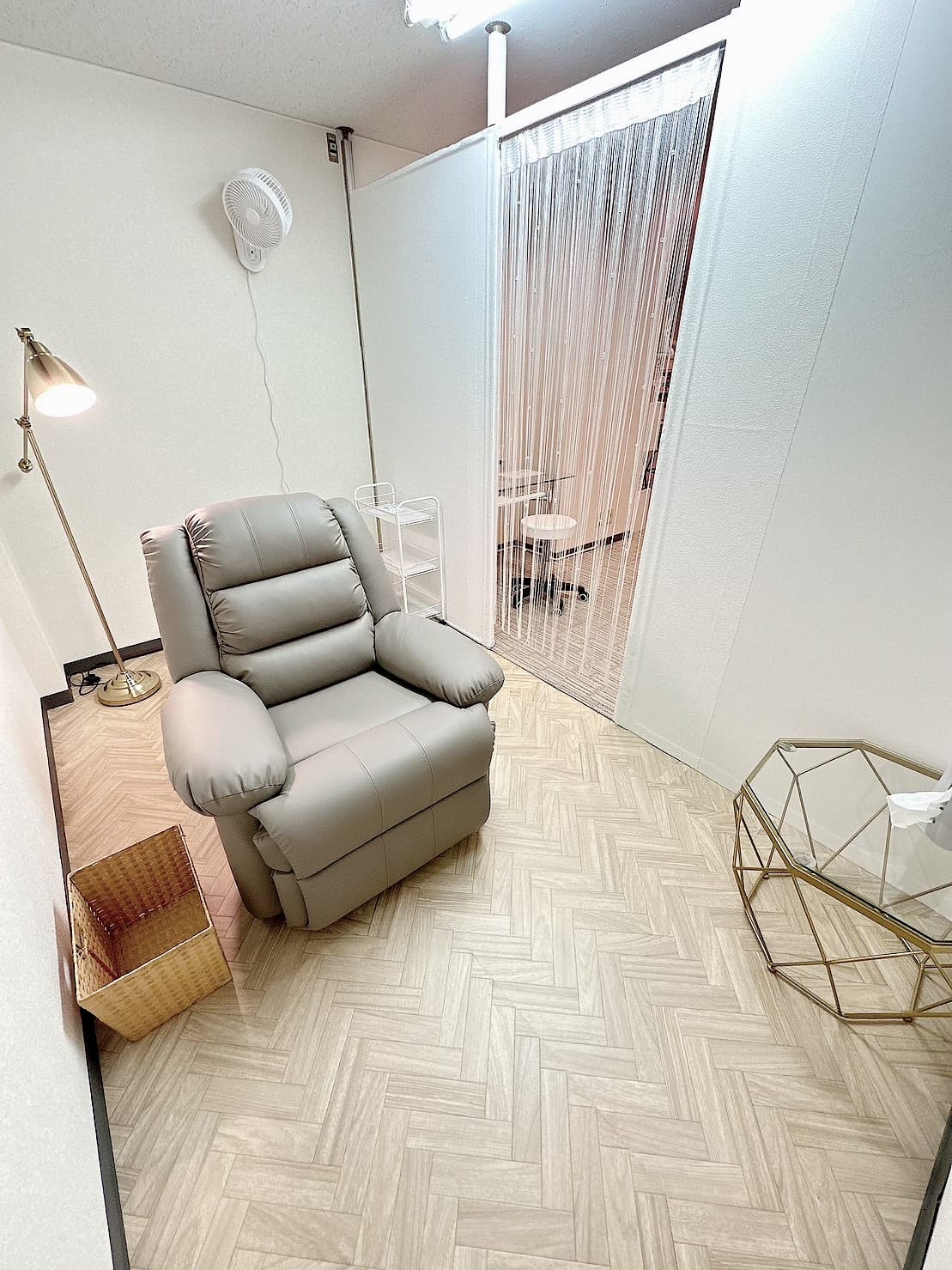 ~KOKARO~ 四日市店(四日市)のメンズ眉毛サロン店内写真 1枚目
