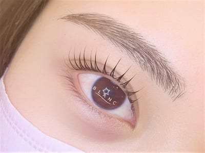 Eyelash Salon Blanc～まつげエクステと眉の専門美容室～近鉄四日市店 店内写真 2枚目