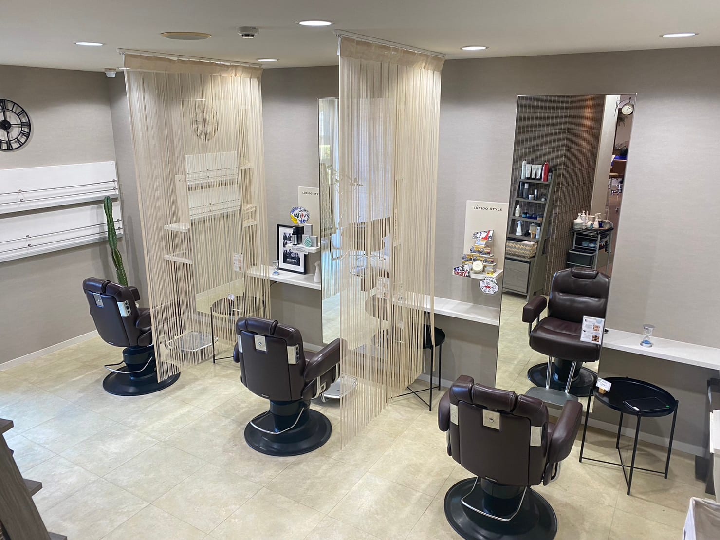 BPORTE まつげパーマと(四日市)のメンズ眉毛サロン店内写真 1枚目